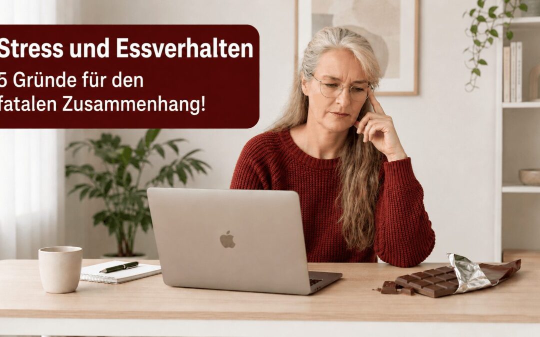 Stress und Essverhalten: Gestresste berufstätige Frau sitzt am Laptop neben einer geöffneten Schokolade – emotionales Essen durch Stress im Alltag.